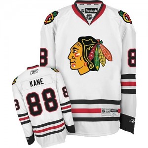 Reebok Chicago Blackhawks 88 Men's Patrick Kane Authentic White Away NHL Jersey